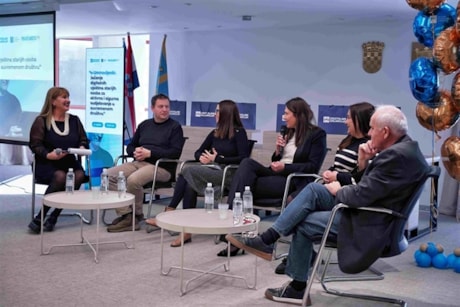 Panel diskusija „e-Umirovljenik: Jačanje digitalnih vještina starijih osoba za aktivno i sigurno sudjelovanje u suvremenom društvu“