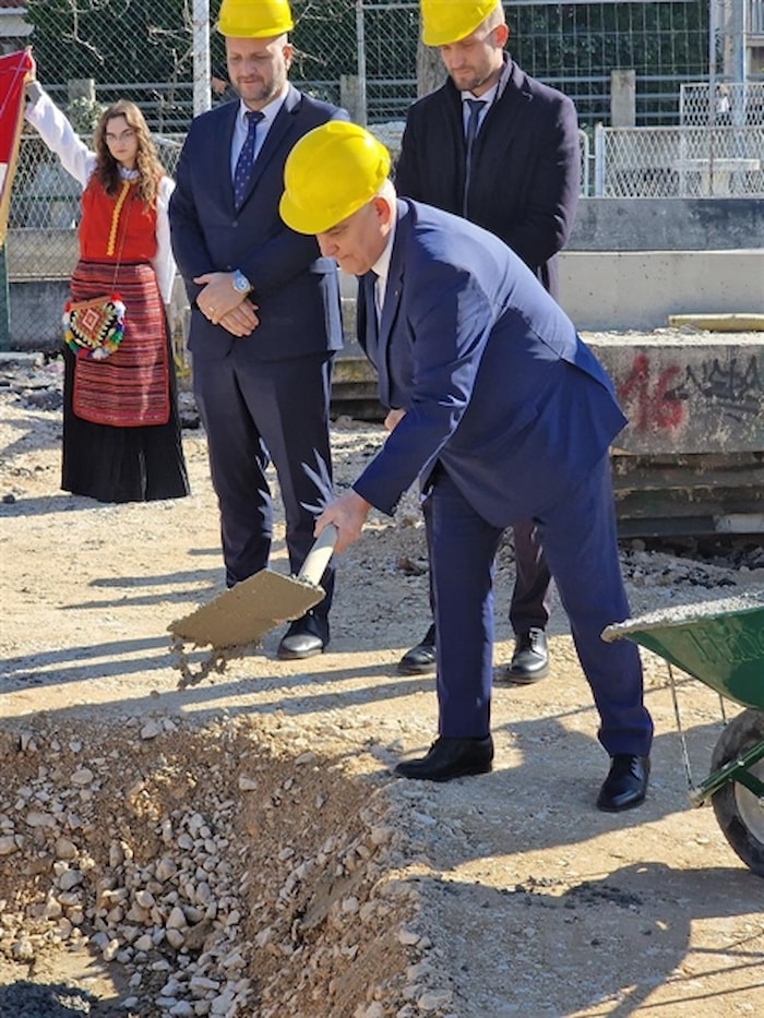 Položen kamen temeljac za sportsku dvoranu u Strožancu